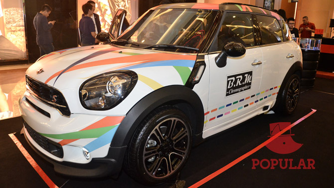 Setiap pembeli MINI Countryman S yang didesain oleh BRM berhak memperoleh satu unit jam tangan BRM Art Car.